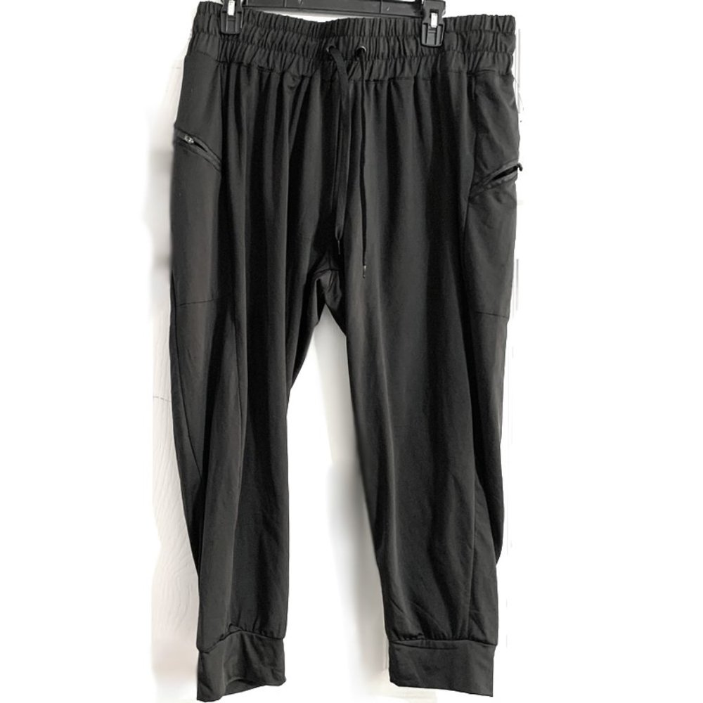 Legend Elastic Drawstring Waist Athleisure Stretch Cropped Jogger Pants